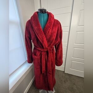 POTTERY BARN ROBE BELT MIDI LENGTH DARK RED FLEECE COZY UNISEX SIZE SMALL WINTER